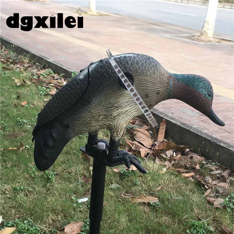 Factory Wholesale Eco-Friendly Plastic Green Wing Teal 6V Motor Duck Decoy Decoy Duck From Xilei