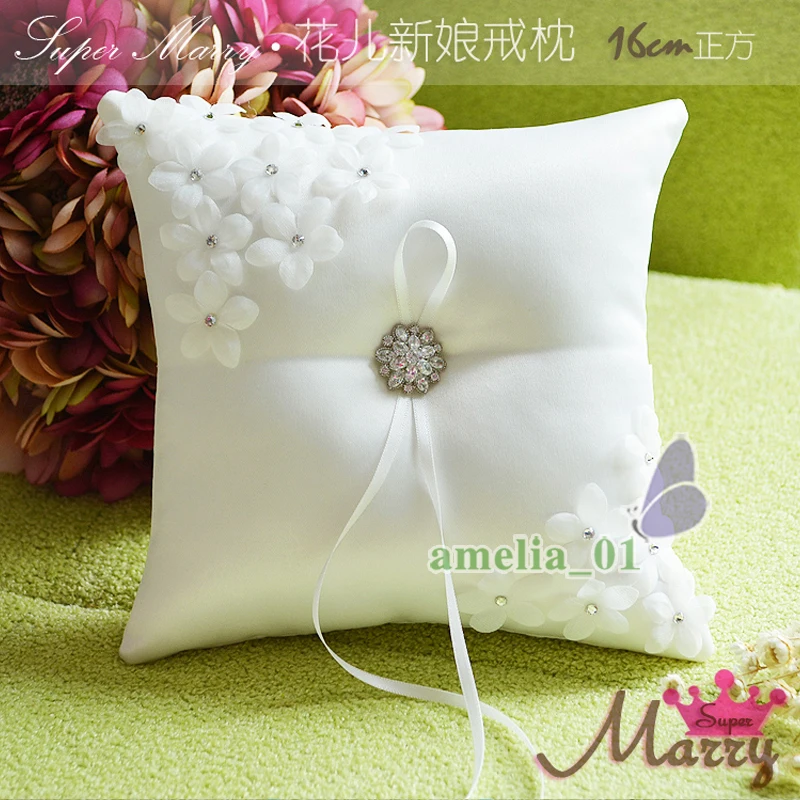 

Wedding Decoration Accessories, Event Party Supplies, Bridal Square Grid, Crystal Drill petals, Floral Ring Pillow