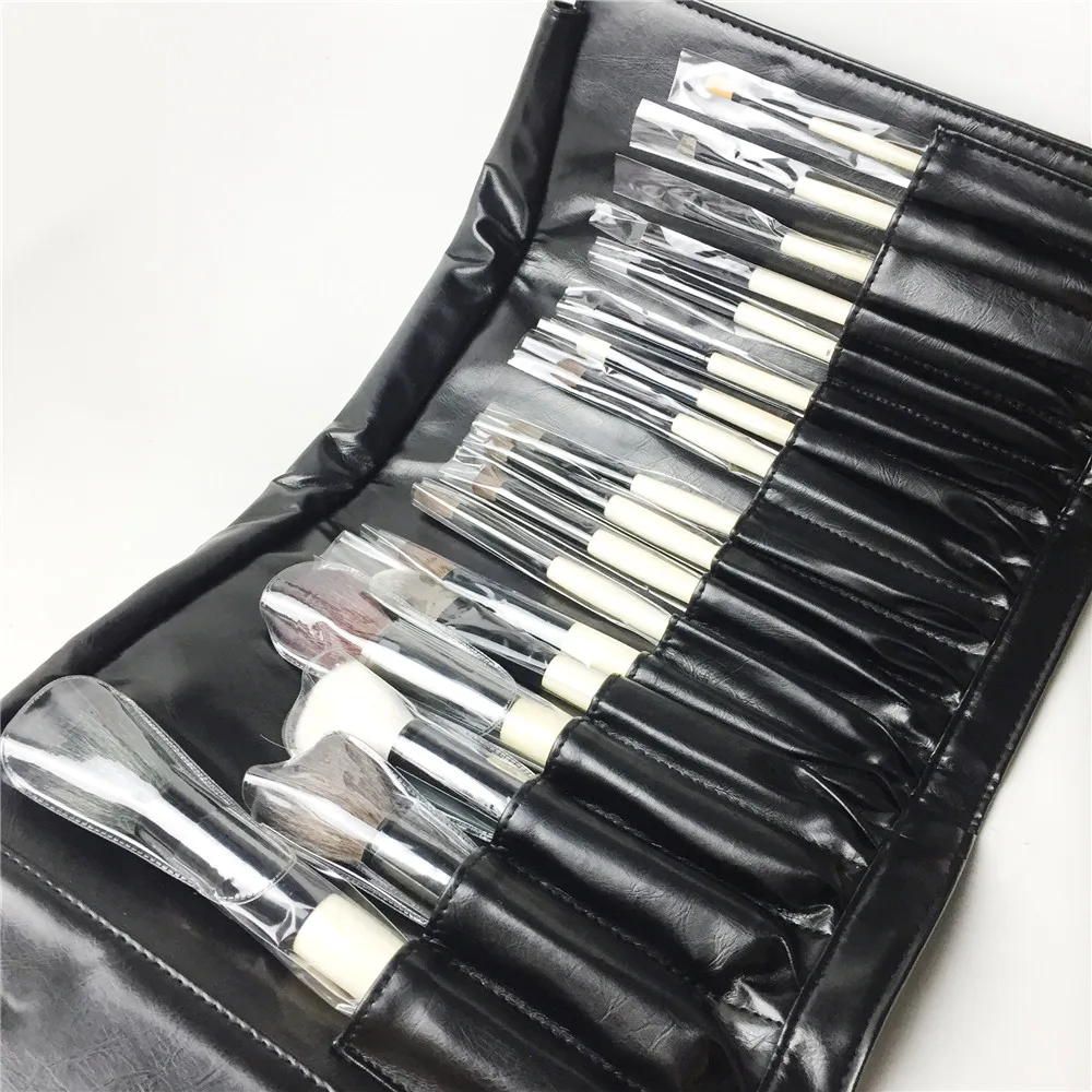 BB-SERIES 18-Brushes The Complete Brush set - Quality Wooden Handle Brush kit - Beauty Makeup Brushes Blender Tool