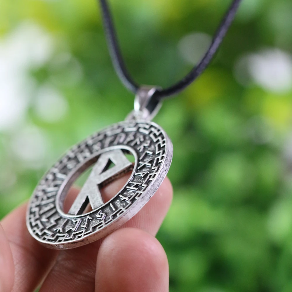 1pcs Viking Raido Amulet Necklace Viking Nordic Runes pendant Necklace Talisman Viking Jewelry