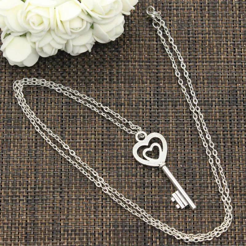 New Fashion Necklace Vintage Skeleton Heart Key 47x17mm Silver Color Pendants Short Long Women Men Colar Gift Jewelry Choker