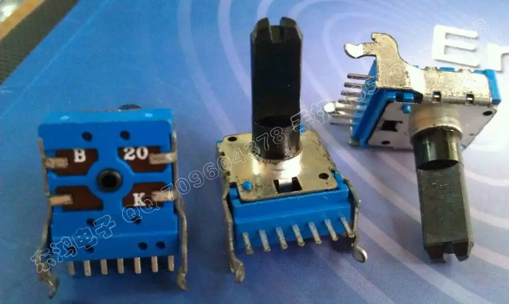 3 sztuki Tajwan produkuje potencjometr typu RK14, poziome B20K, potencjometr objętości osi 17MM