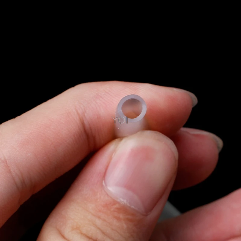 Tubo Silicone Acquario Trasparente 4/6mm - close-up view