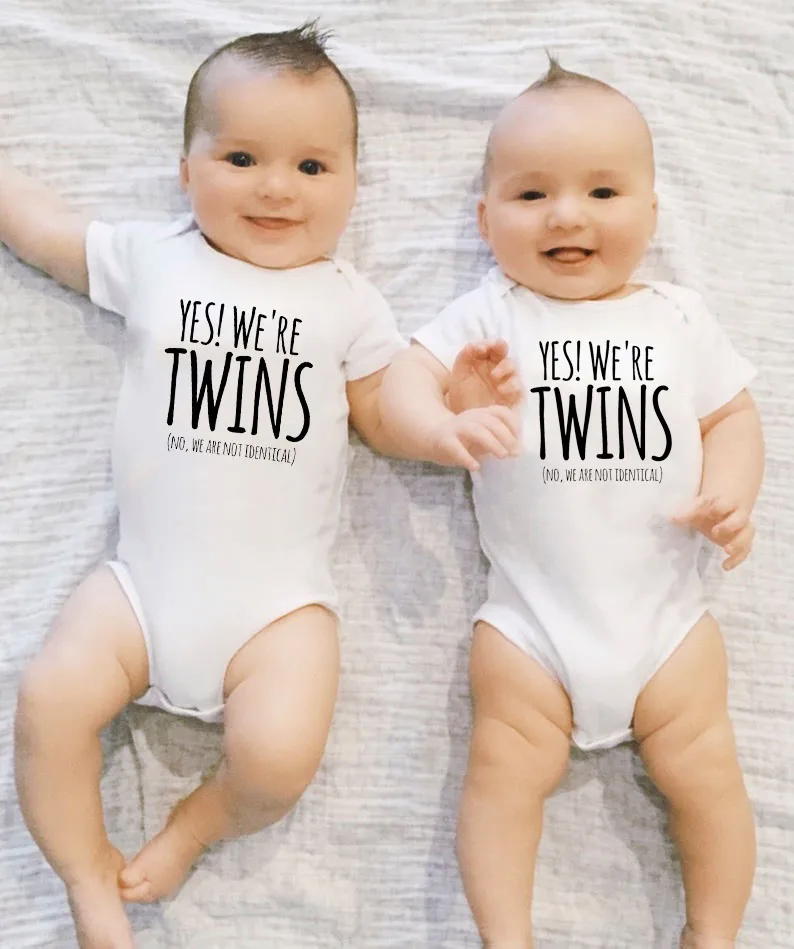 Yes We Are Twins Newborn Twins Clothing Baby Boys Girls Clothes Whiter Letter Printed Bodysuit Short Sleeve Playsuit