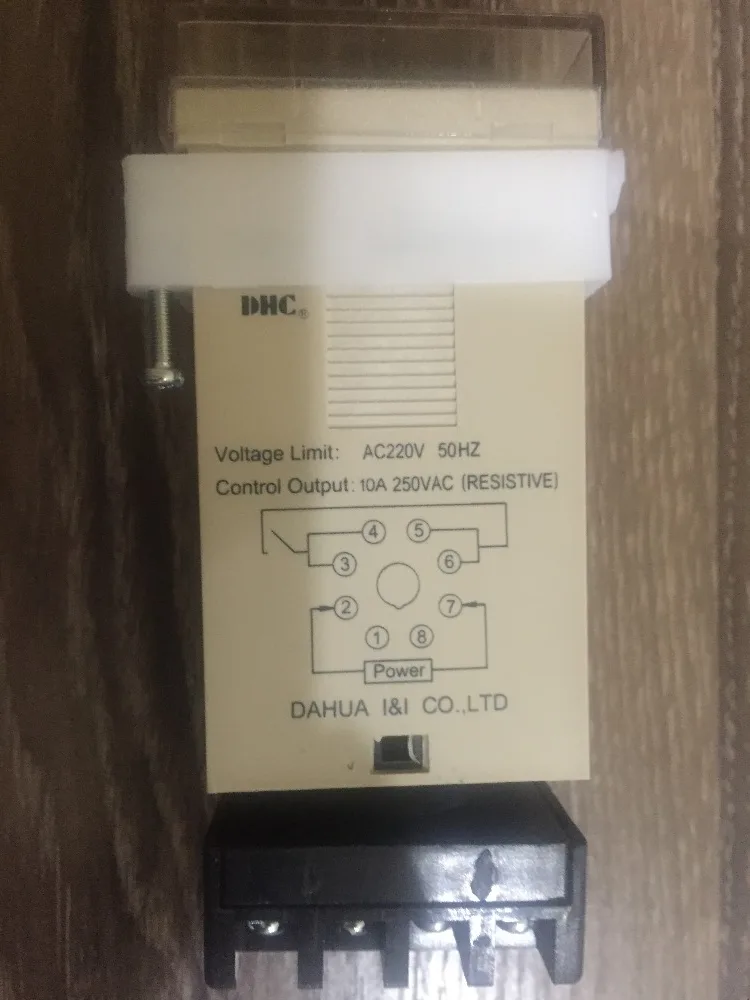 DHC  time controller DHC8 timer size 48 * 48 panel output 10A with backlight  8 groups on and off week or day cycle