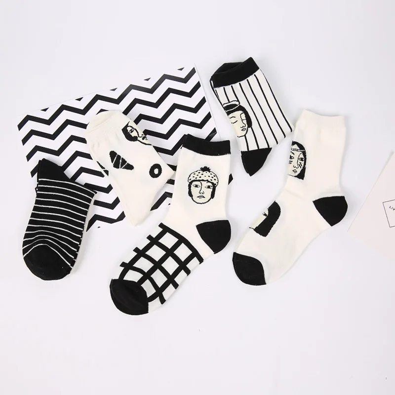 Japan Style Cool Sexy Women Funny Head Patterned Short Socks Cotton Funny Hipster Art Ankle Black and White Style Harajuku Sox