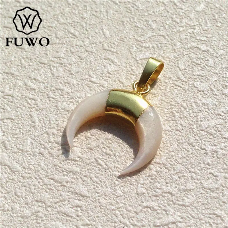FUWO Wholesale Small Natural Shell Crescent Moon Pendant,Golden Plated Double Horn Charms Accessories For Jewelry Making PD518