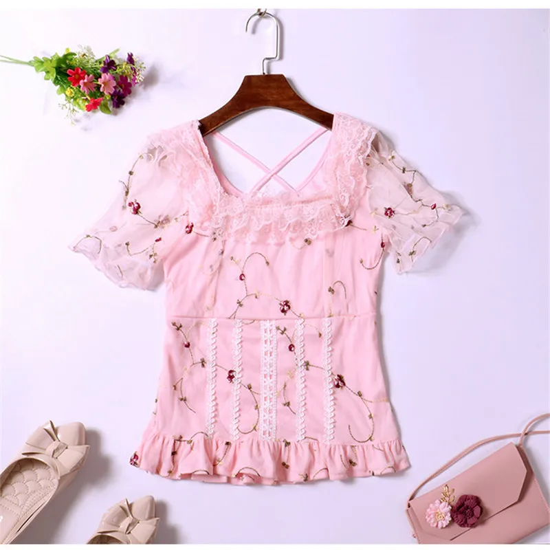 2018 Spring Summer Floral Embroidery Shirt Women Sweet Mesh Lace Blouse Lady Short Sleeve Backles Blouses Short Blusas Tops A832