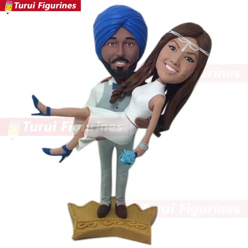 

Indian Groom Bride Personalized Wedding Cake Topper Bobble Head Clay Figurine Based on Customers' Photos Traditional Indian Wedd