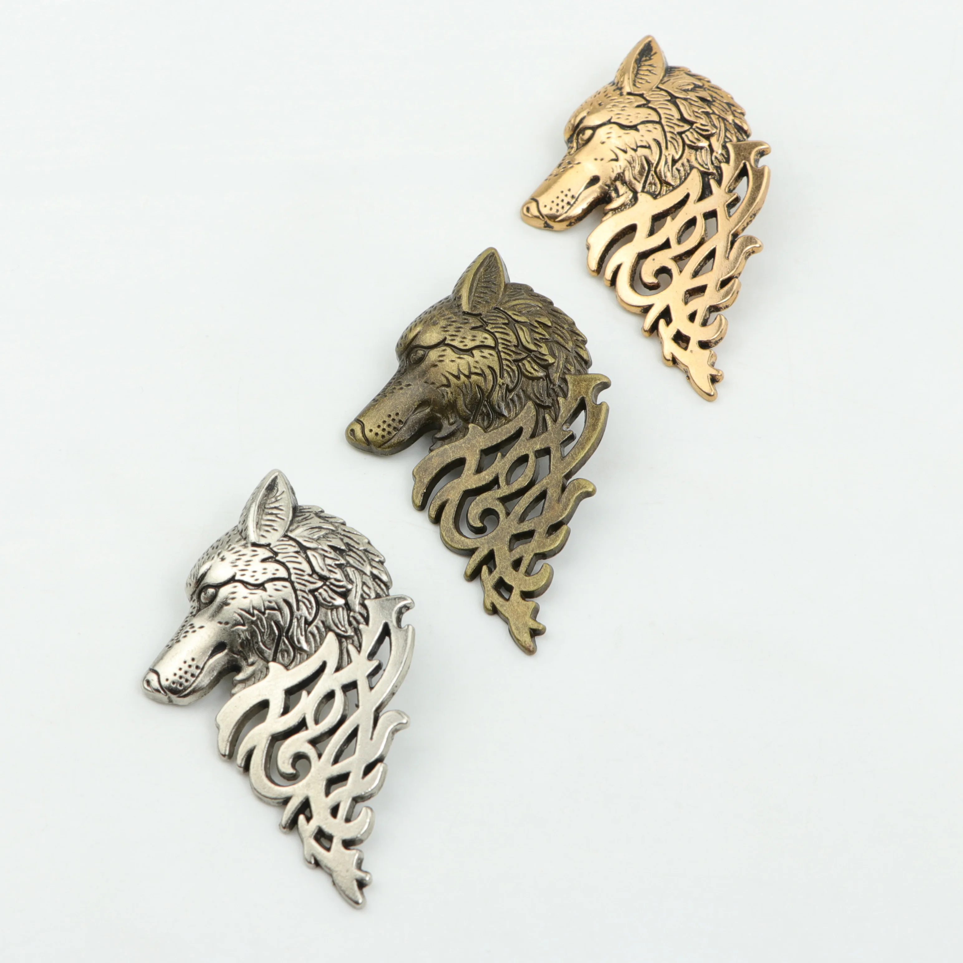 Fashion New Men Retro Golden Wolf Pen Leaves Brooch Pins Collar Suit Stick Breastpin Pin Men\'s Suit Dressup No.21-40