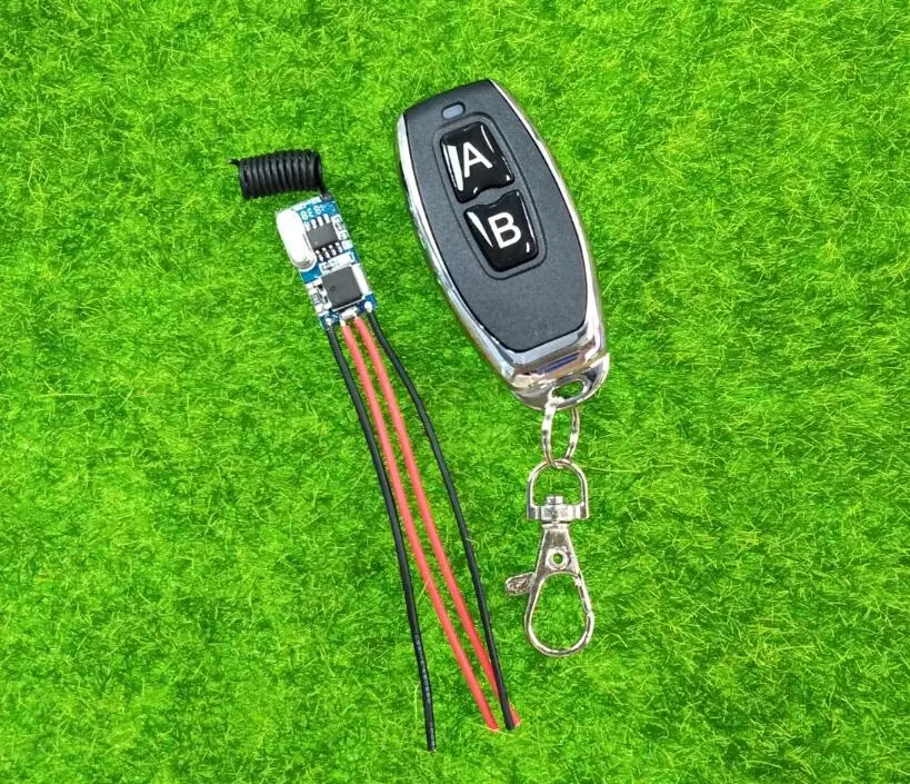 Mini interruttore di telecomando a luce LED silenzioso DC3V-18V 3.5v 3.7v 4.5v 5v 6v 7.4v 8.4v 9v 12v Articolo striscia lampada 433mhz