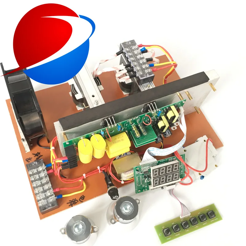 2400W  17K-40K frekvence nastavitelný vysoký energie ultrazvuková úklid PCB vyvíječ na pohon ultrazvuková transducer