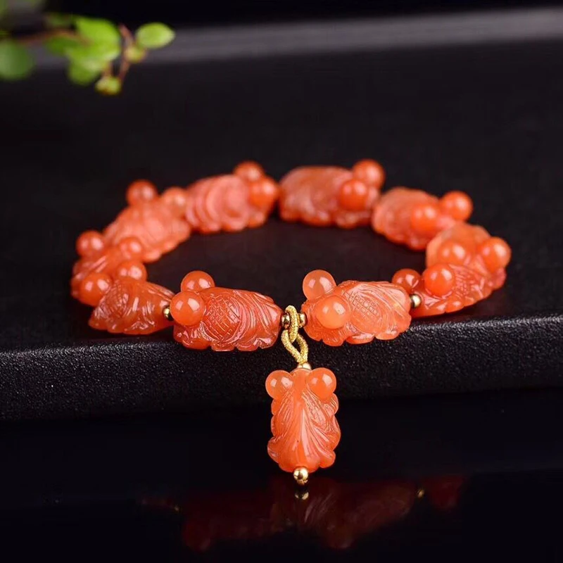 Fine Red Natural Crystal Bracelets Caved Blessing Fish Beads Bracelet Lucky for Women Wrist Bracelets Crystal Fashion Jewelry