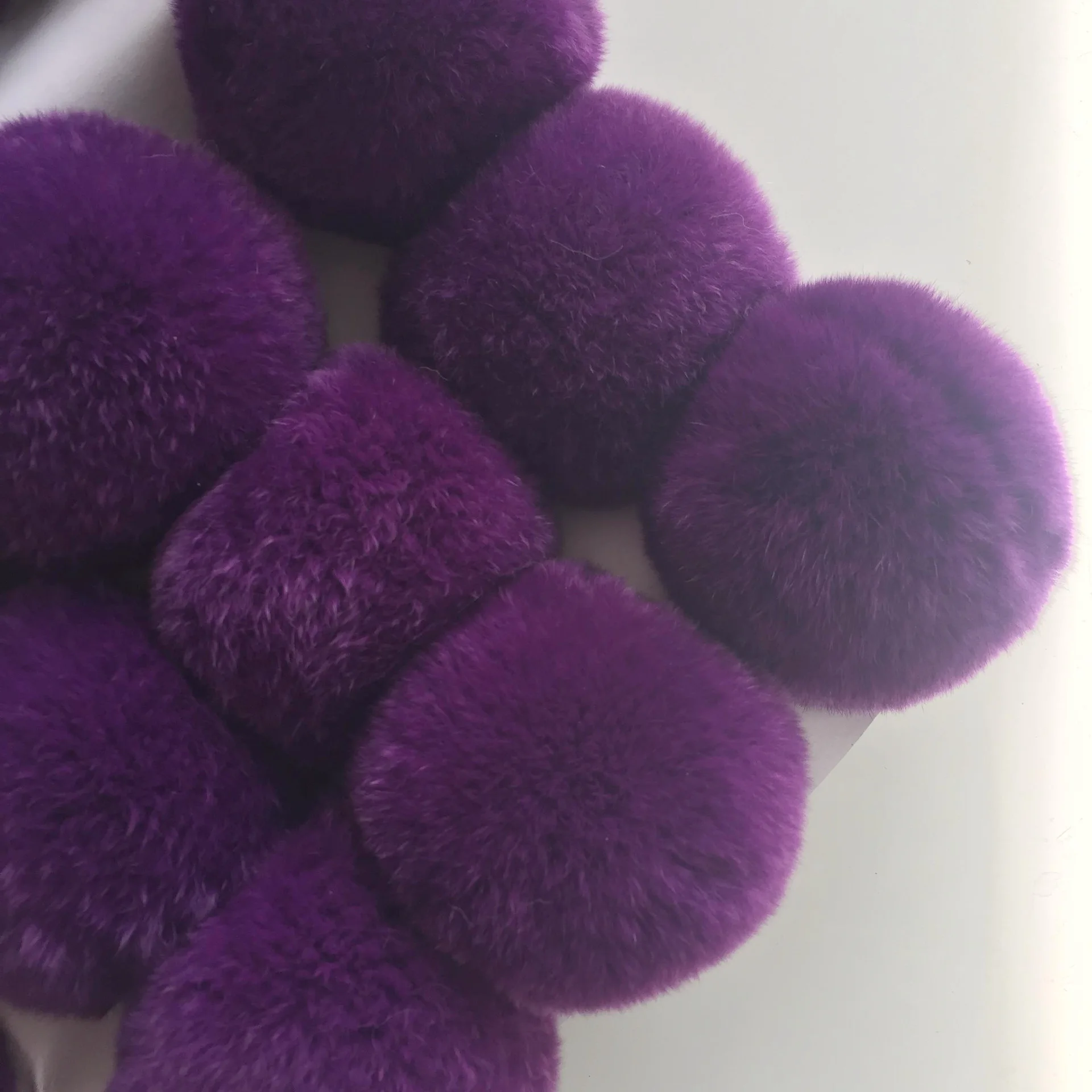 8CM Real Fur Pompons Natural Rex Rabbit Hair Ball bulb Pom Pom Bulb for Keychain Bag Pendant poret clef for DIY 16PCS Wholesale