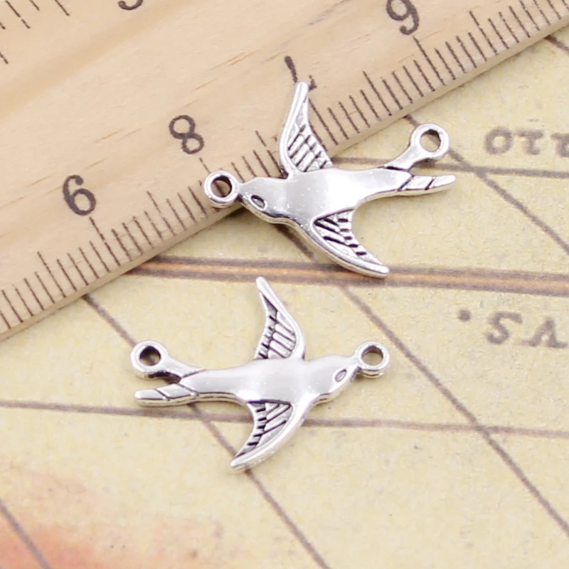 20szt Charms jaskółka ptak złącze 20x17mm DIY biżuteria retro bransoletka naszyjnik antyczny srebrny kolorowy wisiorek