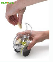 RLJLIVES Mini Garlic Chopper Crusher Grater Plastic Garlic Press Kitchen Tool Ginger Kitchen Accessories