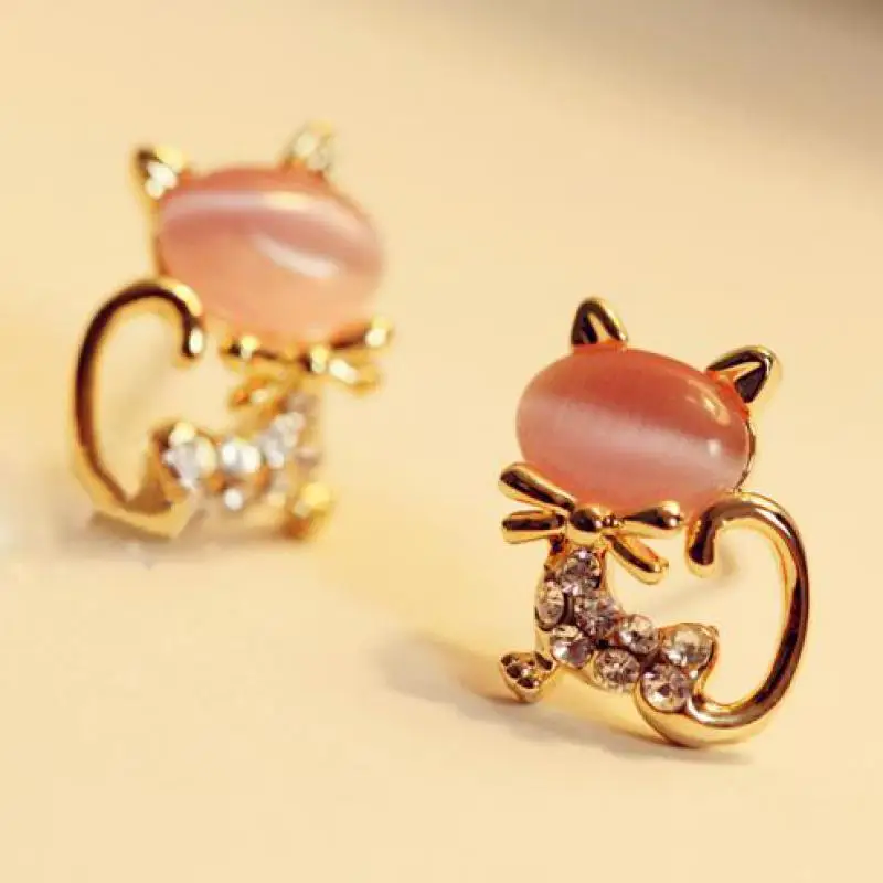 New Fashion Crystal Eyes Cat Earring Cute Fine Black Kitten Animal Brincos Jewelry Piercing Ear Stud Earrings For Women Girl