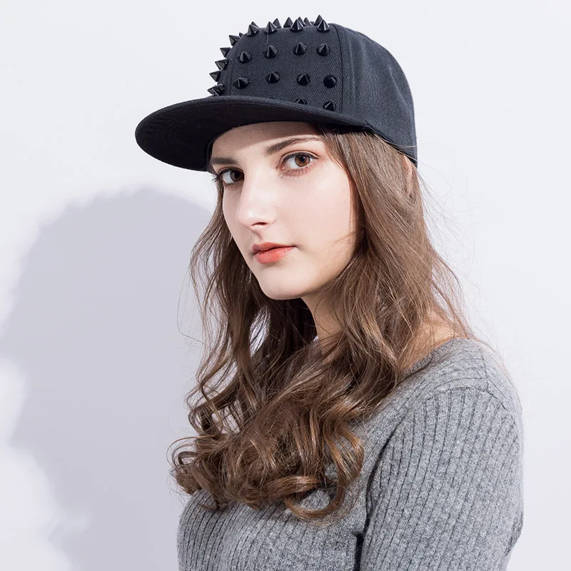 Unisex Punk jeż kapelusz osobowość Jazz Snapback Spike Studded nit Spiky czapka z daszkiem dla Hip Hop Rock Dance Bons czapki tirówki