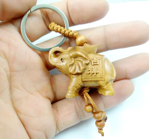 Natural mahogany three-dimensional engraving Peaceful elephant wood keychain realistic key ring jewelry gift men and women 1PC