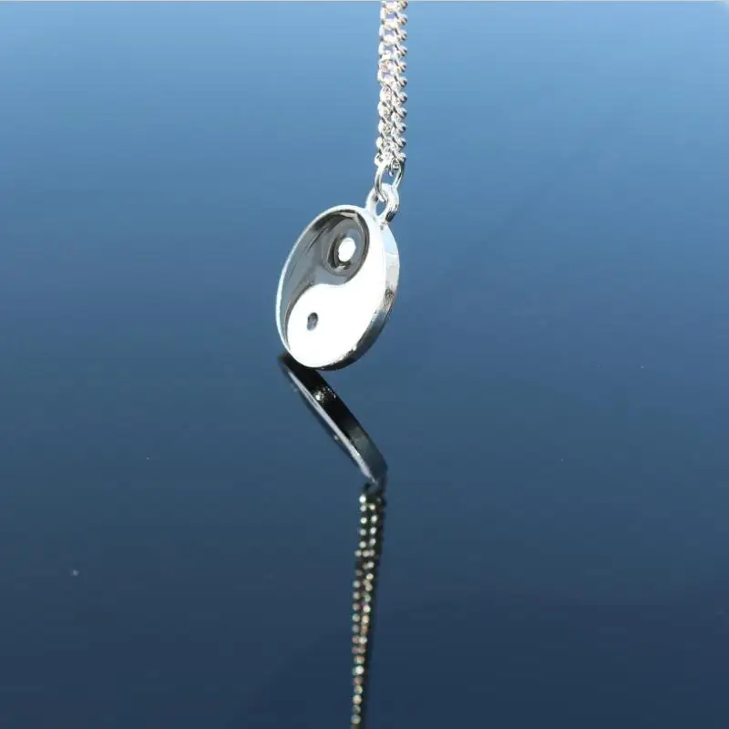 New Personality Different Elements Ying And Yang Style Metal Unisex Necklace Statement Night Bar Men Women Short Necklaces