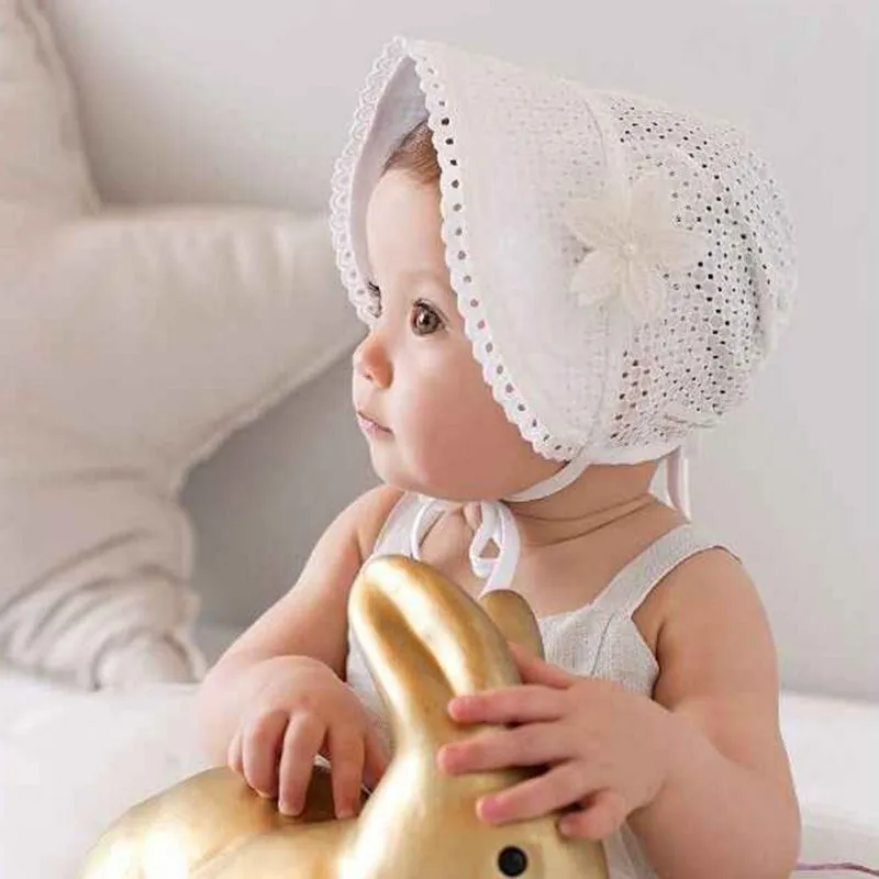 

New Spring Summer Sweet Princess Hollow Baby Girls Hats Lace-up Beanies Cotton Bonnet Infant Kids Flower Beanie Lace Floral Caps