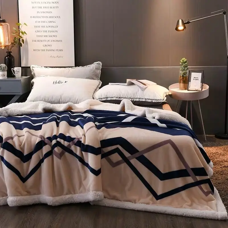 

Cute pattern Flannel Quilts Bedding Soft Fur Comforters Throw on home/hotel Autumn Blanket Printed Bedspread Cotton Duvet Cover