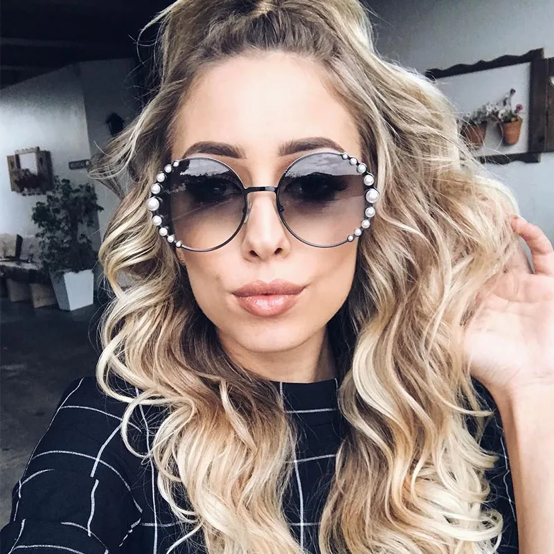 Oversized Round Sunglasses Women Luxury Pearl Brand Designer Glasses Ladies Elegant Clear Lens Pink Shades For Women Eyewear