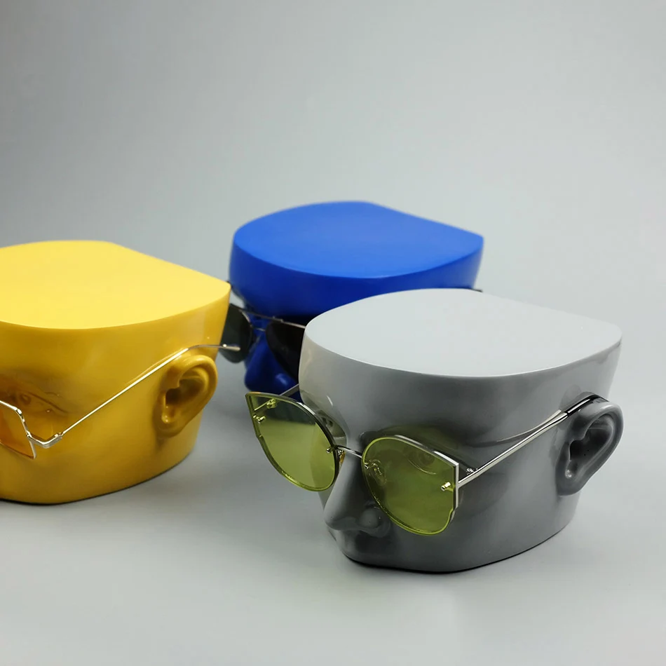 

Half-screenshot Wall-mounted Headgear Wall-mounted Spectacles Display FRP Head Mannequin For Sunglasses Display