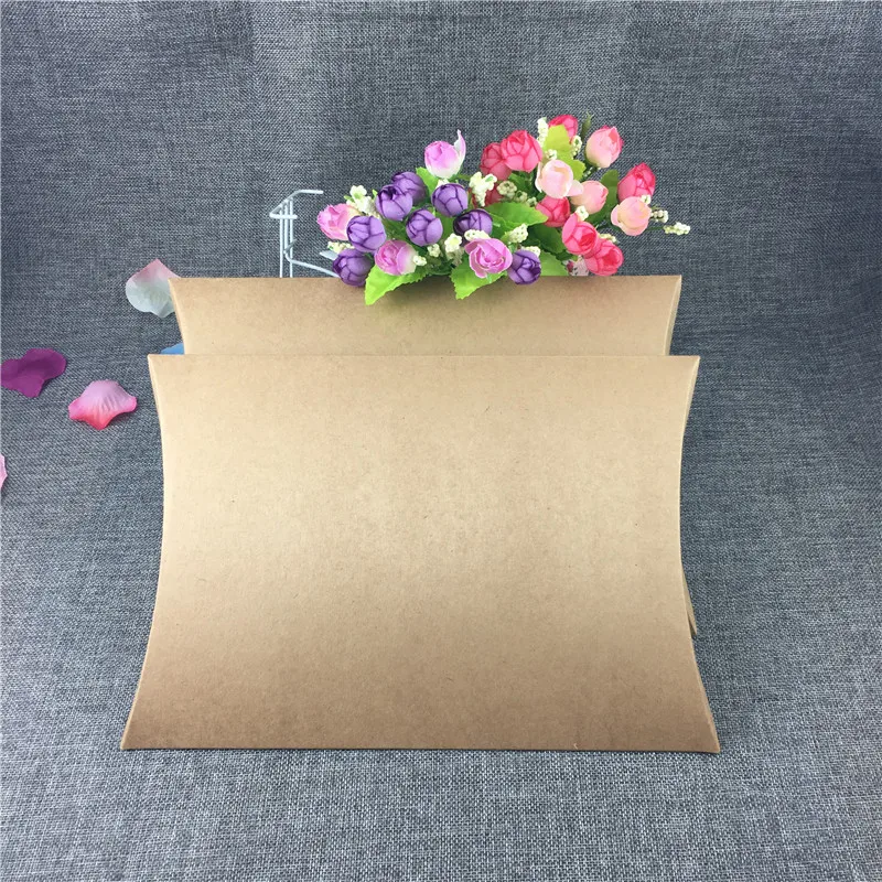 

20Pcs/Lot 30x21x3.5cm Natural Retro Style Paper Boxes With Pillow Design Portable Bags Pouches Storage Dried Petals Money Gifts