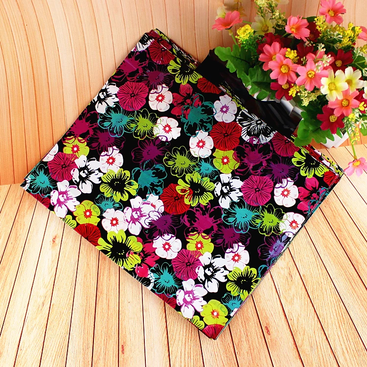 

Flower printed Plastic Gift Bags With Handle 50pcs Supplies Shopping Clothing Bag Party Large Shopping Packaging Bag