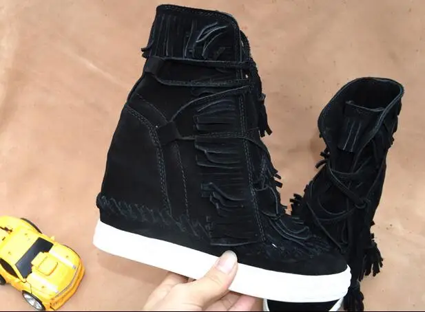 Black Fringe Platform Boots Women Rubber Sole Lace-up Height Increasing Tassel Ankle Boots High Quality Cusual Women Sneaker