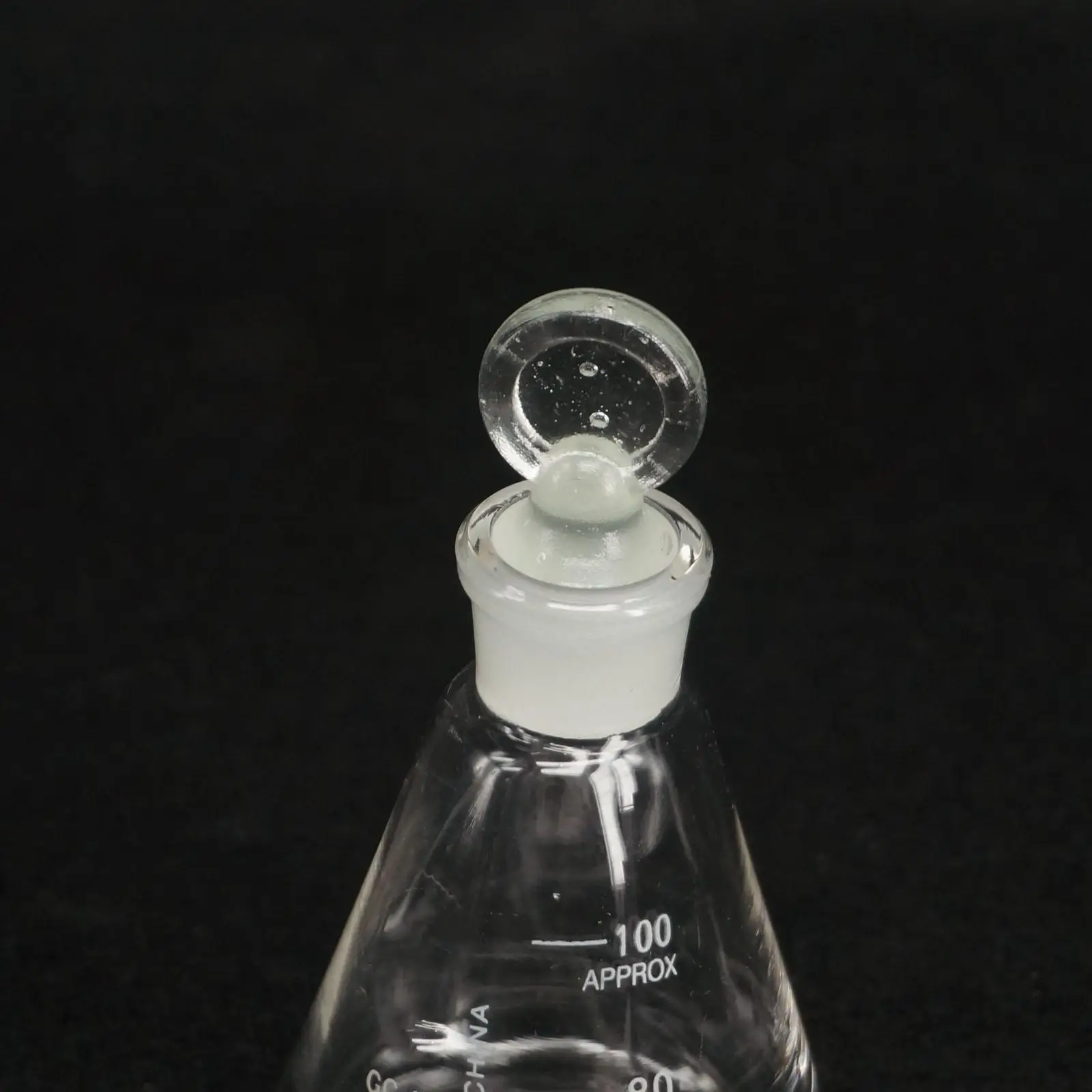Frasco cónico erlenmeyer do vidro de borosilicate do laboratório 100ml com rolha moída
