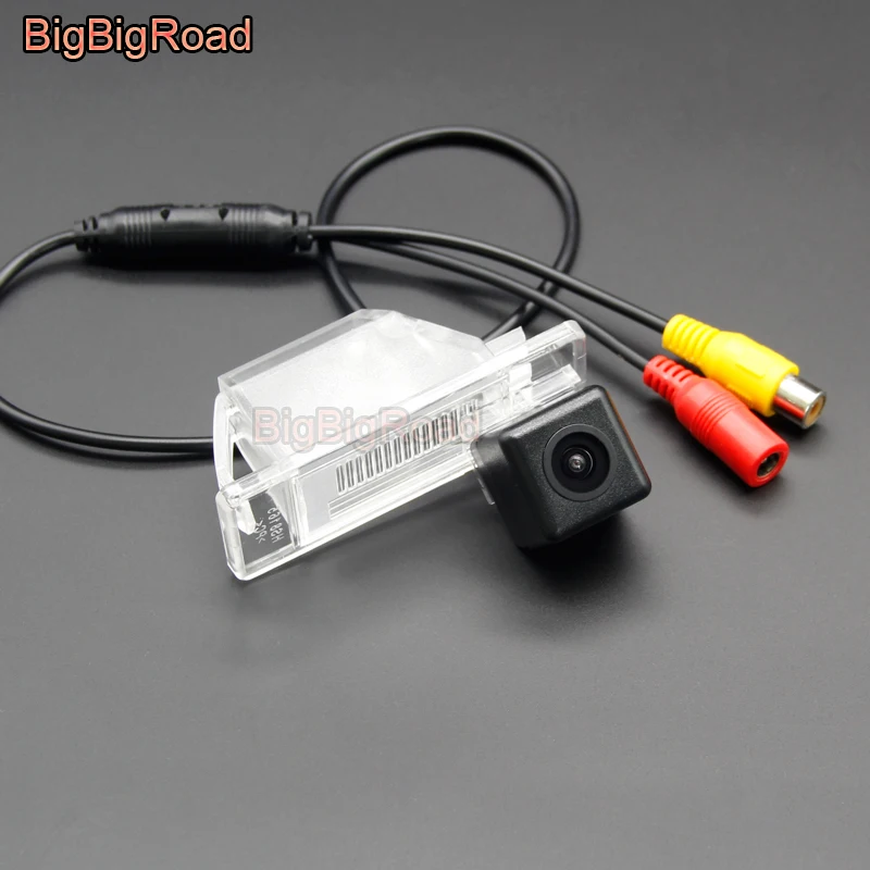 

BigBigRoad Car Rear View Parking CCD Camera For Nissan Cefiro Sentra Pulsar Almera N16 N17 G11 2011-2014 Genuine 2006 - 2015