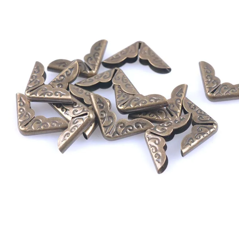 14x14x2mm Bronze Metal Corners For Books Scrapbooking Photo Albums Menus Corner Protectors Metal Crafts DIY 100pcs CP1842