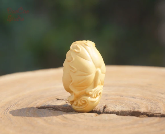 Natural Boxwood Carved Guanyin Bodhisattva Lotus Pendant Tiny Charms Mala Japa Beads Bracelet Jewellry Findings DIY Accessories