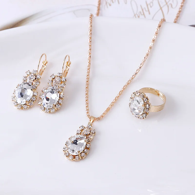 2019 Fashion Hot-selling Elliptic Gem Claw Chain Set Crystal Necklace Earring Ring Three-piece Set