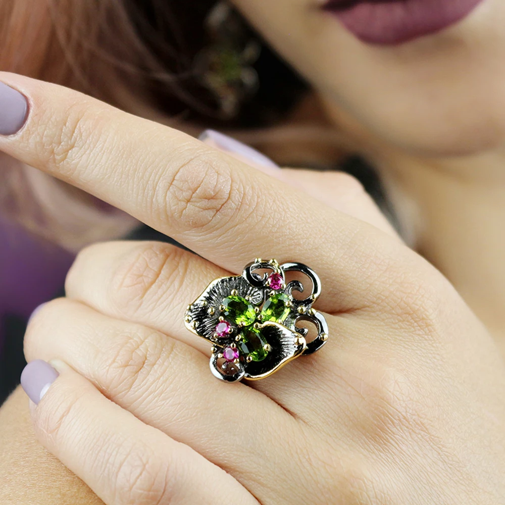 

New Oval Olivine stone Ring Black 2 tone colors Vintage Flower Jewellery Womens Jewelry Top quality
