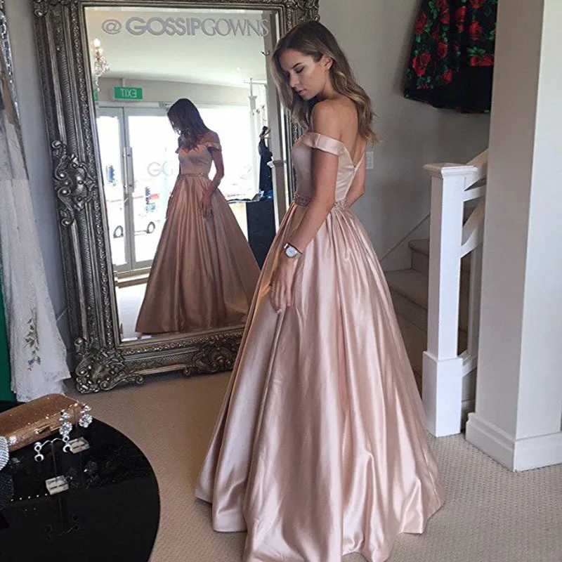 Beauty-Emily 2019 Panjang Panas dari Bahu Gaun Malam Deep V Tanpa Lengan Gaun Pesta Berlian Imitasi Ruched Buka Kembali prom Dress