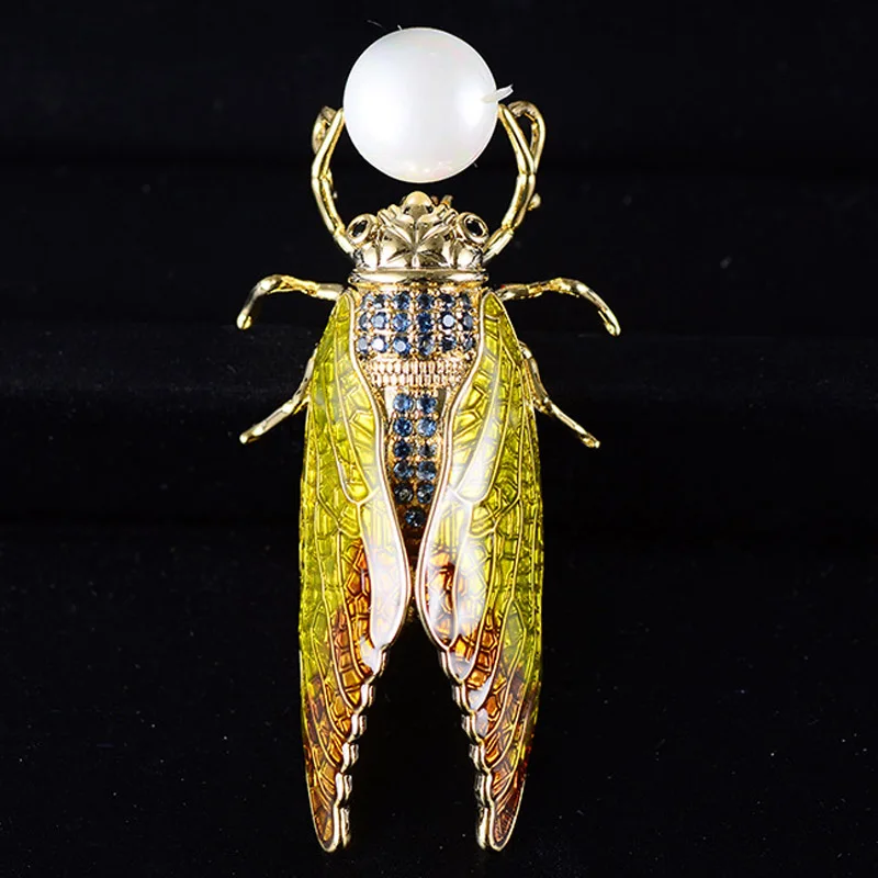 

Zlxgirl Yellow And Green beetle Shape copper brooches for men Gold Color pearl Classic Wedding Decoration Enamel Corsage Pins