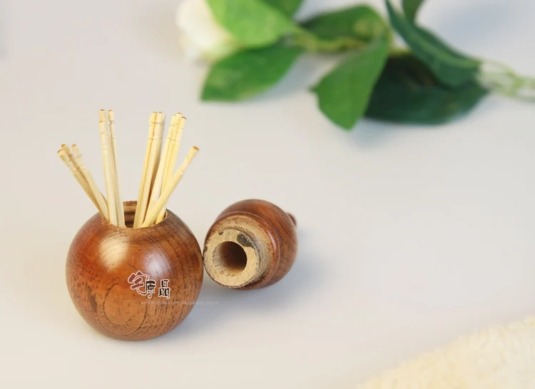 [Original article] house burn Paulownia Japanese monopoly Portable Mini Toothpick Holder toothpick wood hyacinth storage box