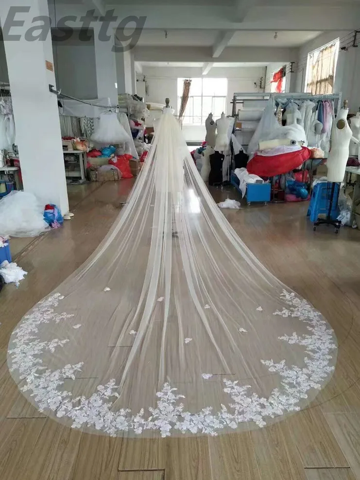 4เมตรสีขาว Ivory Cathedral Mantilla Wedding Veils Long Lace Edge ผ้าคลุมหน้าเจ้าสาวด้วยหวีแต่งงานอุปกรณ์เสริมเจ้าสาว