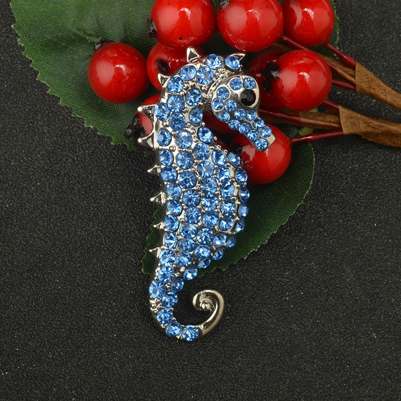 2019 Small Vintage Cute Hijab Sea Horse Brooch Cheap Strass Crystal Broches Mujer Broach Accessories  X1394