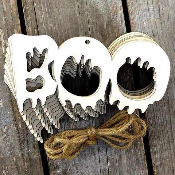 Wooden BOO Chain Word Craft Shape. Great Halloween Decoration