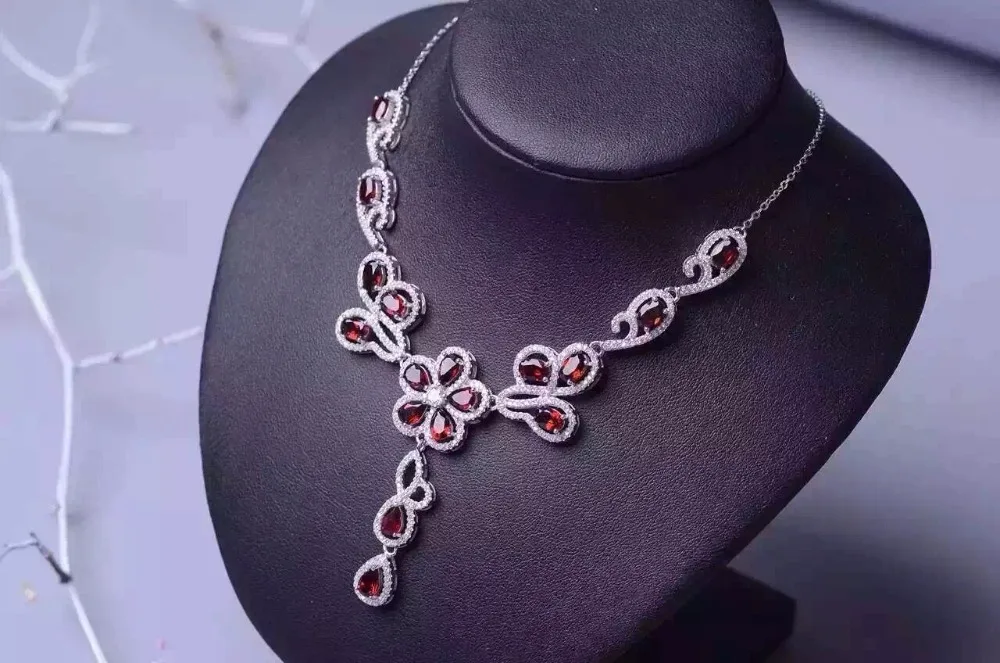 The same brand is designed for the 925 Silver Garnet Necklace. The customers are interested in the technology.