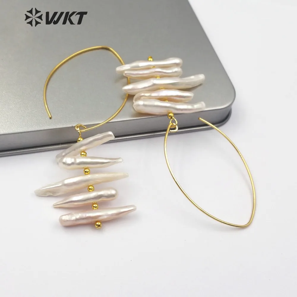 WT-E520 Natural Pearl Statement Earring Five Pieces White Pearl Bar With Metal Hoop Women Fashion Dangle Earring