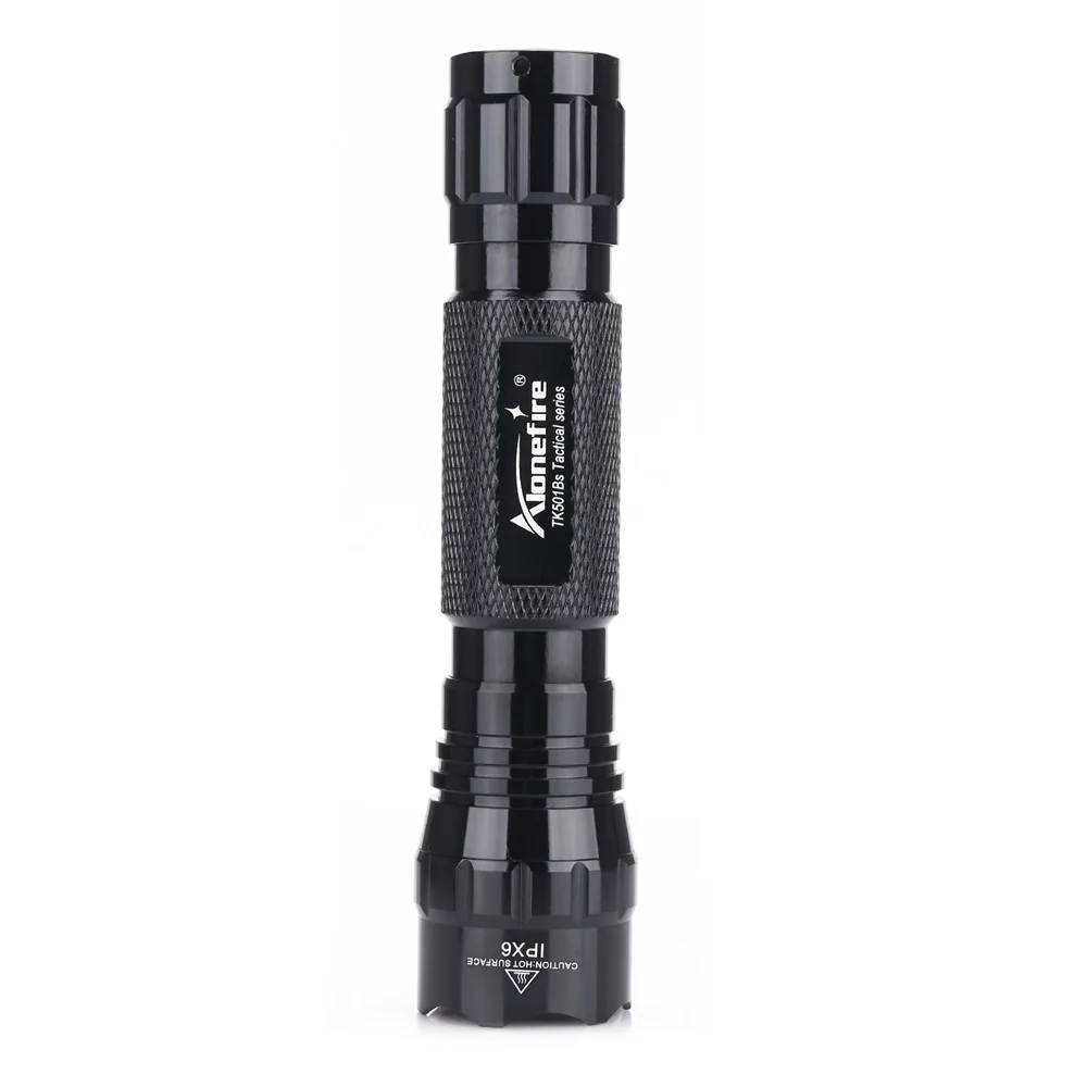 NICRON B74UV Blacklight led-zaklamp, 90 graden, 700 lumen, oplaadbaar, 395 nm, ultraviolet met magneet, detector voor gedroogde urinevlekken van honden en katten