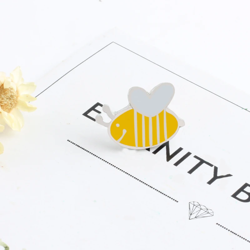 3Pcs/set Enamel Cute Honeybee Cartoon Brooch Denim Jacket Clothing Pin Buckle Shirt Badge Animal Brooches Jewelry Gift for Kids