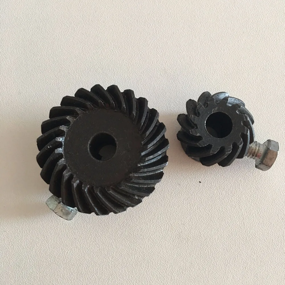 2pcs/Set Helical Tooth Steel Beekeeping Honey Extracting Screw Gear for Extractor Repairing OD: 50/30mm 45/28mm ID: 10mm