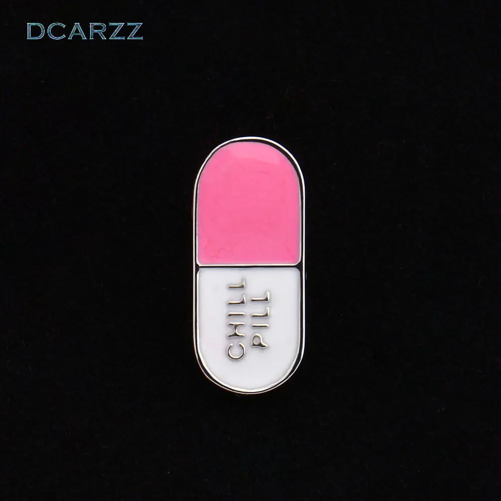 3D Capsule Pin Funny Lovely Pills Enamel Brooches Chill Pill Letter Jewelry Girls Nurse's Day Gift Medical Jewellery Wholesale