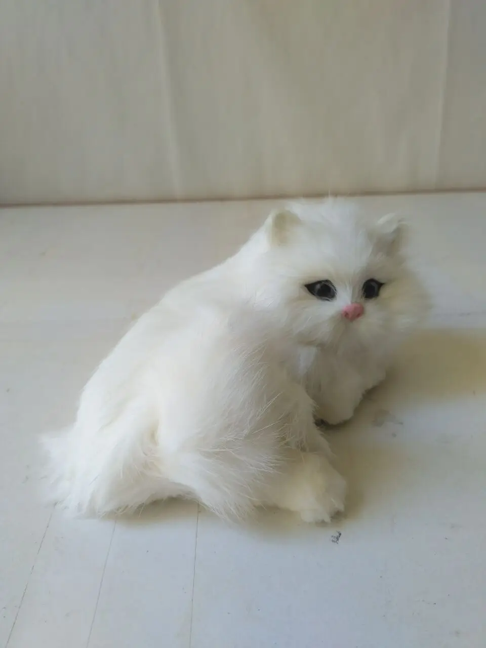 

cute simulation white cat model,plastic&furs cat handicraft about 15x9cm 1462